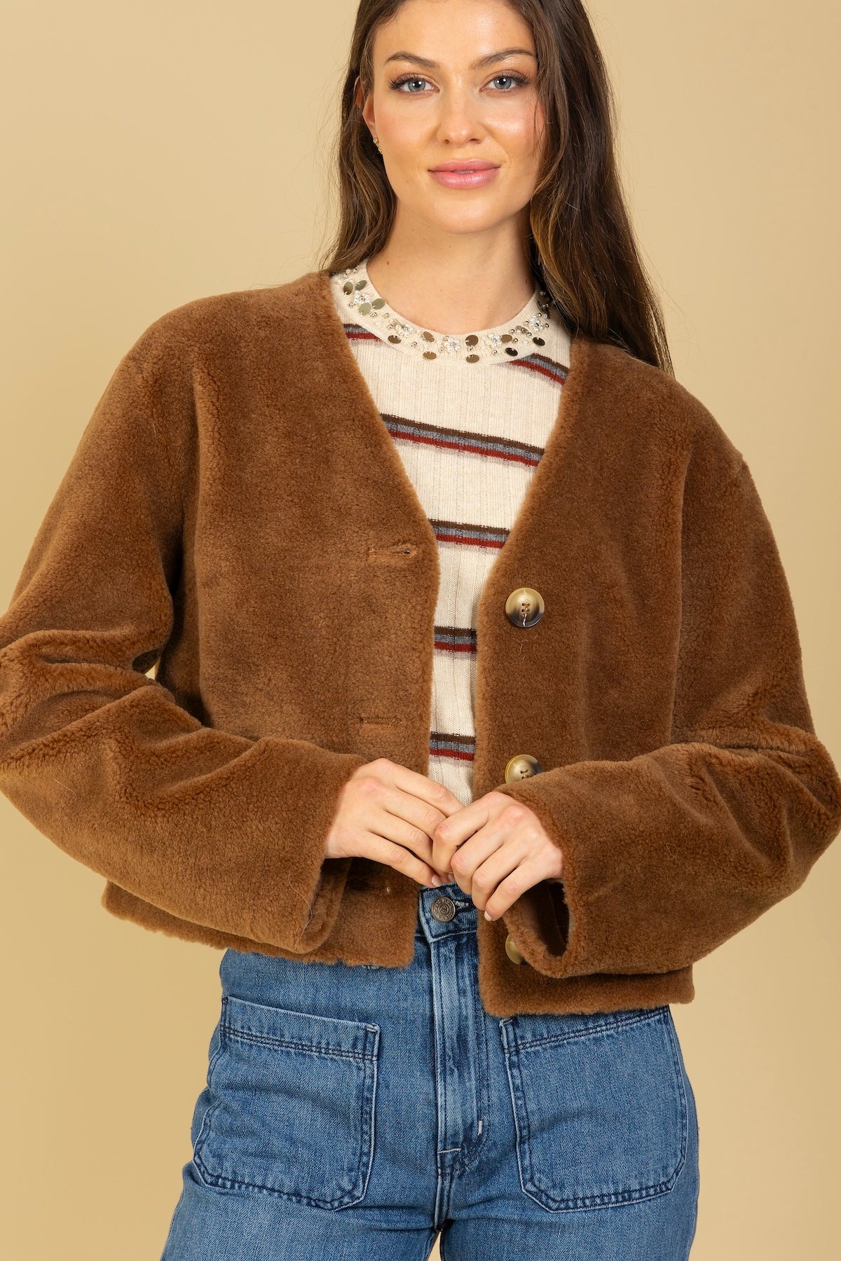 Wool Short Coat With Contrast Button