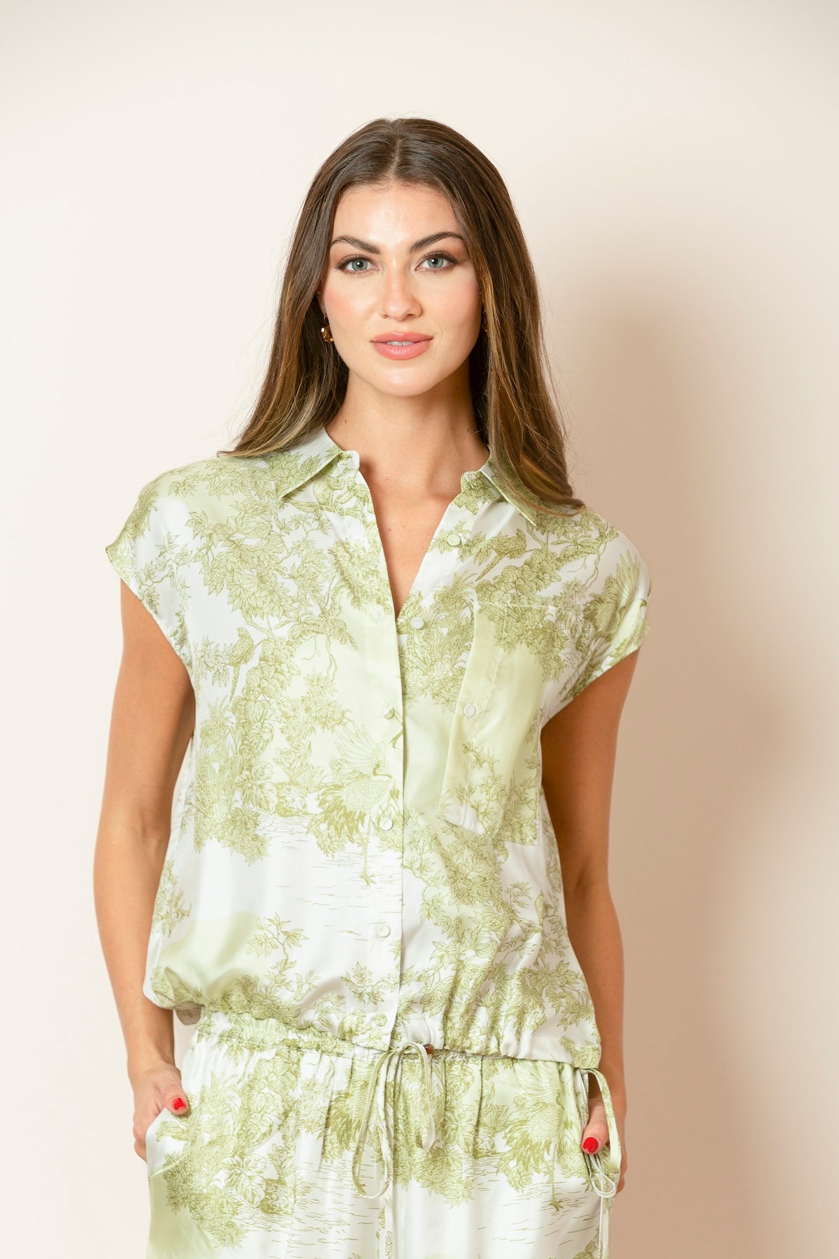 Sleeveless Button Down Printed Silk Blouse With A Drawstring In Light Green