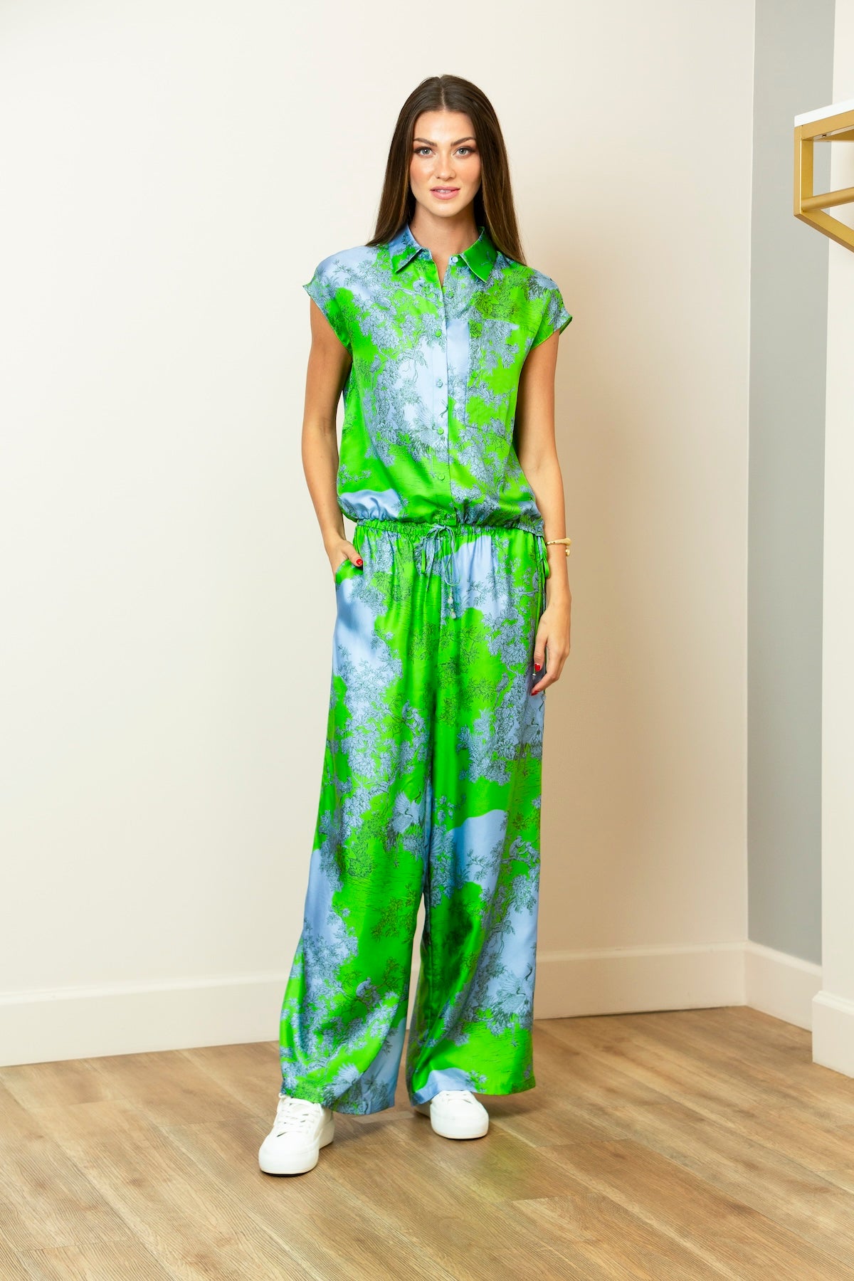 Sleeveless Button Down Printed Silk Blouse With A Drawstring In Green/Blue