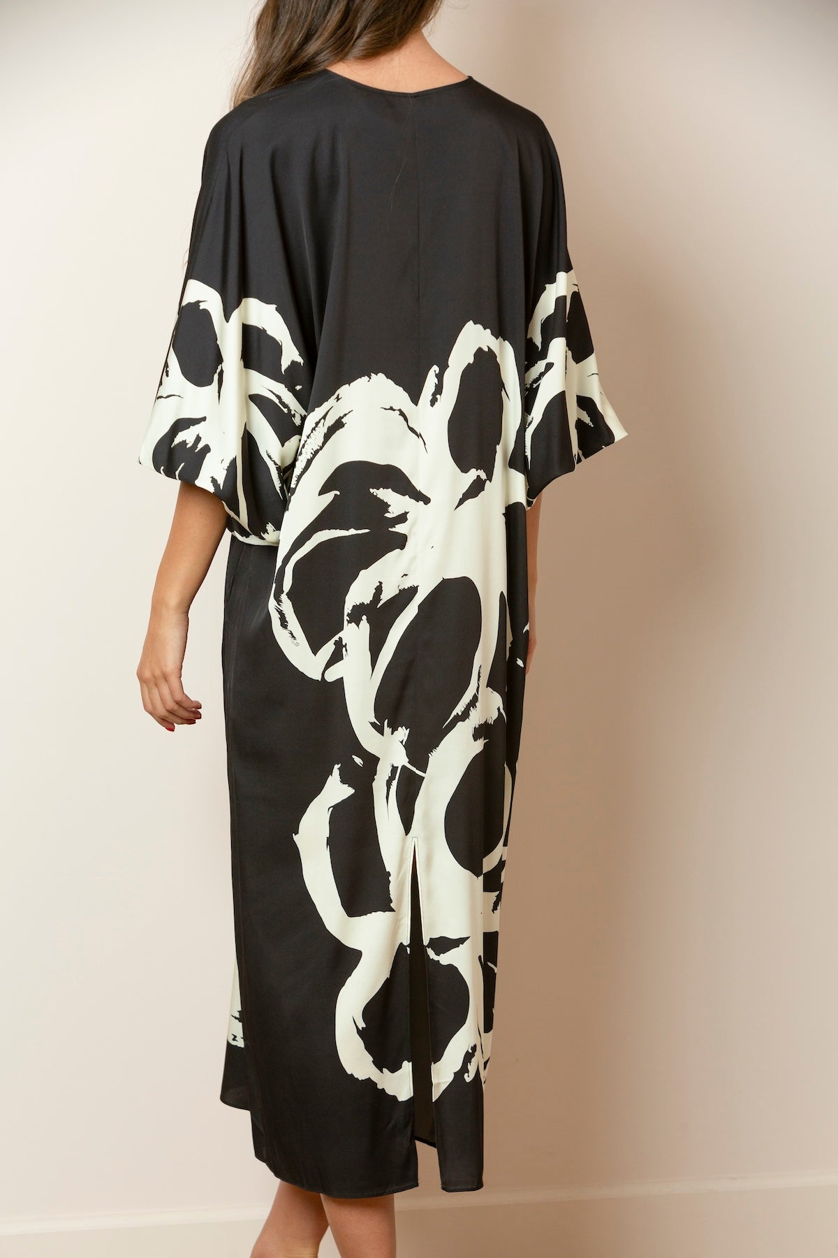 Printed Silk Tunic Dress with Dolman Sleeves In Black/Ivory